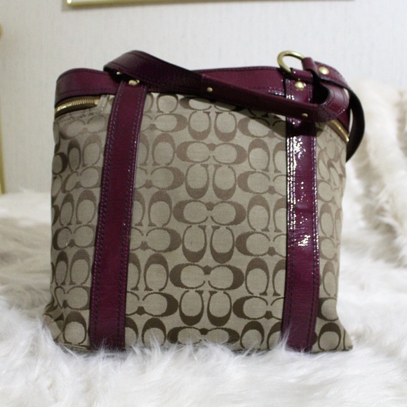 🌺🌺Host Pick 11/9!!!  Gorgeous Coach Logo fabric & Fushia leather Tote - Picture 5 of 16